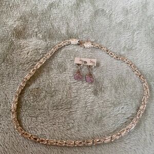 NWOT 925 STERLING  SILVER COLLAR AND EARRINGS.